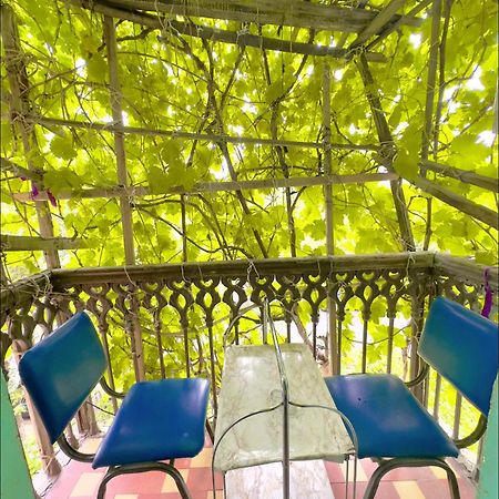 Karson Guest House And Tours 예레반 외부 사진