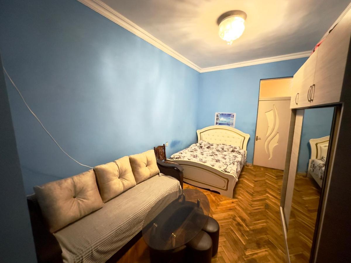 Karson Guest House And Tours 예레반 외부 사진