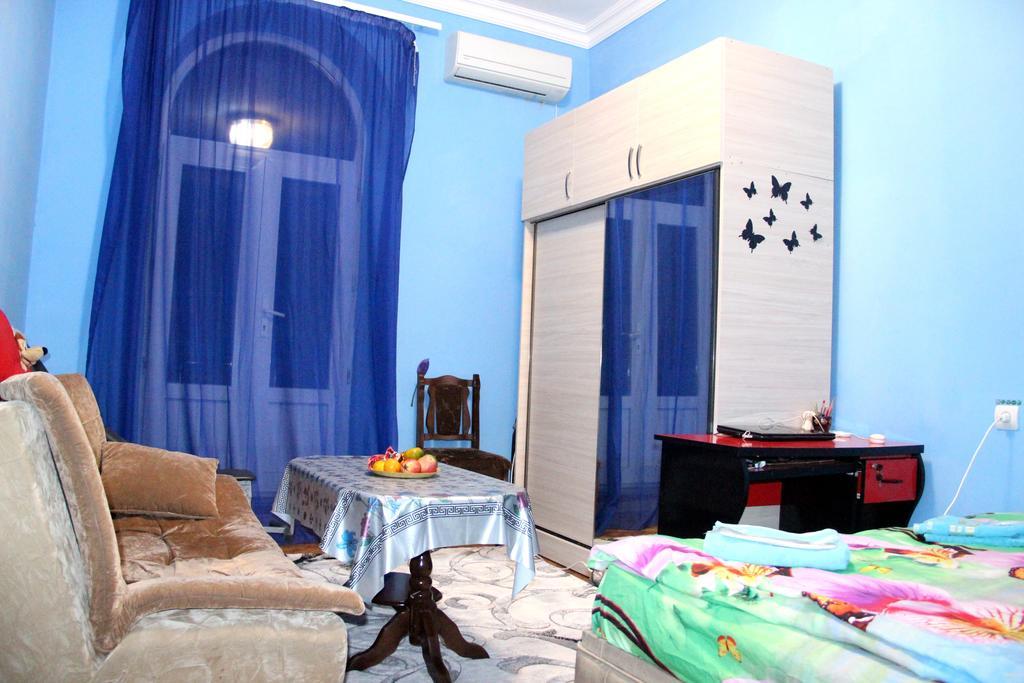 Karson Guest House And Tours 예레반 외부 사진
